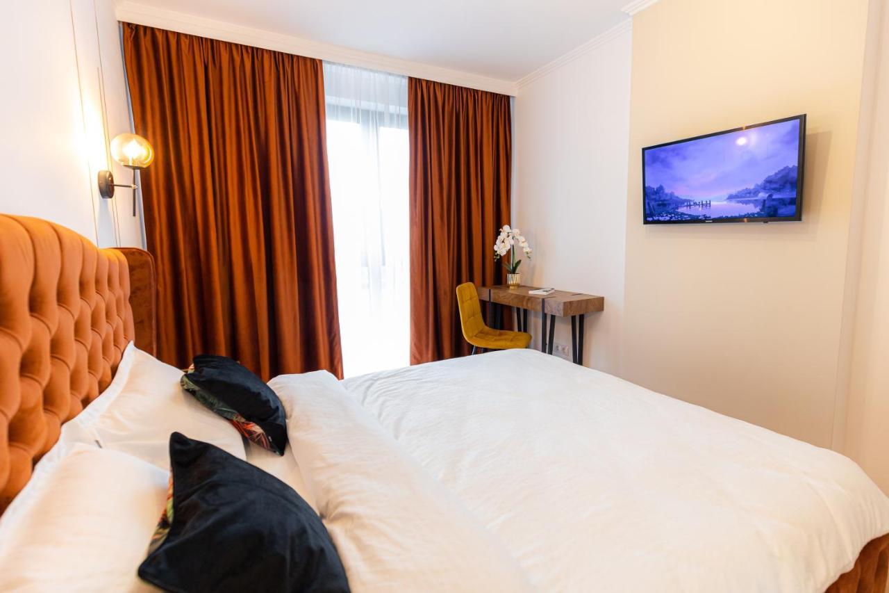 Moon Luxury Apartment - Sunset View Клуж-Напока Екстериор снимка